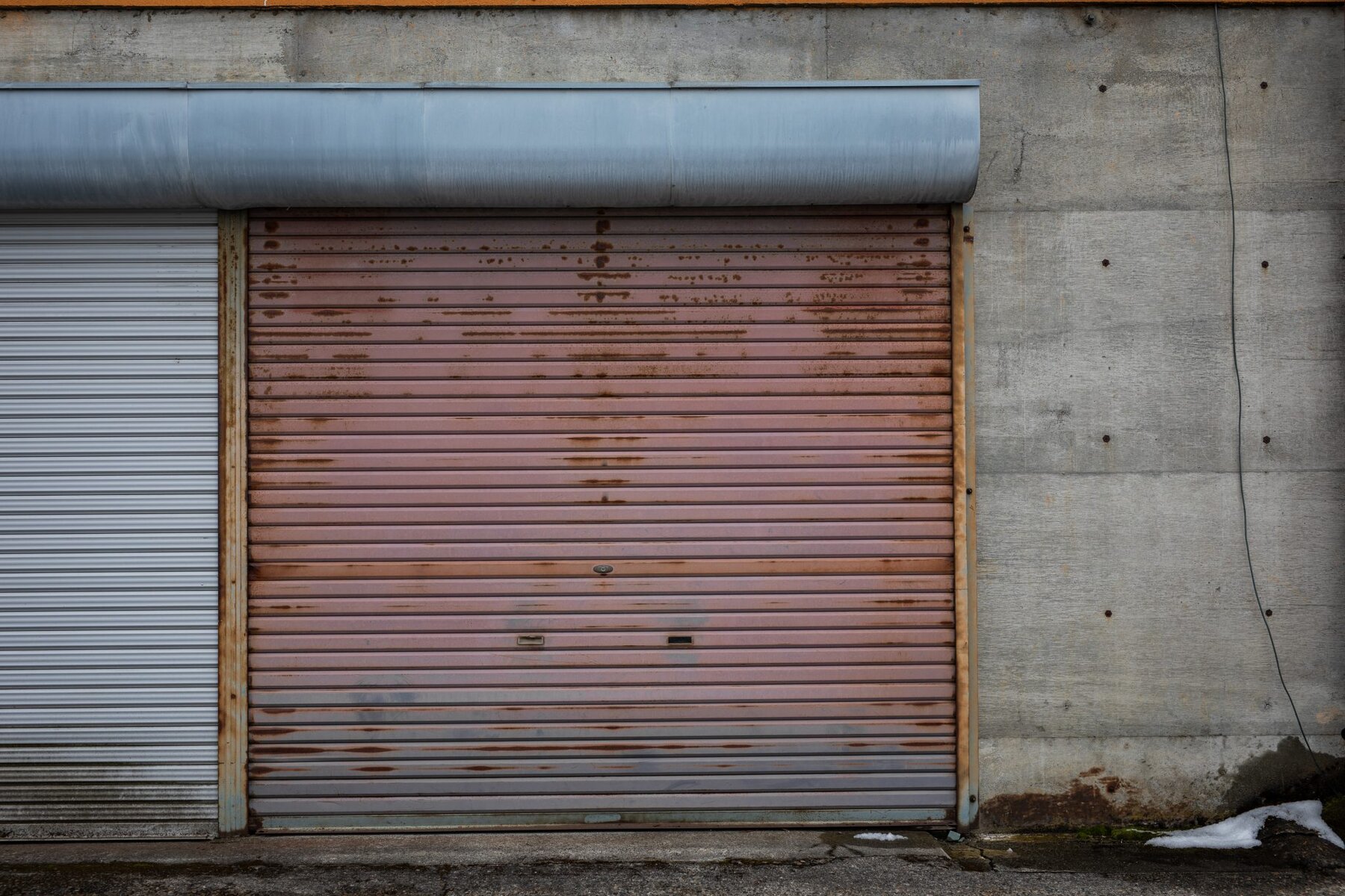 Roll up door repair